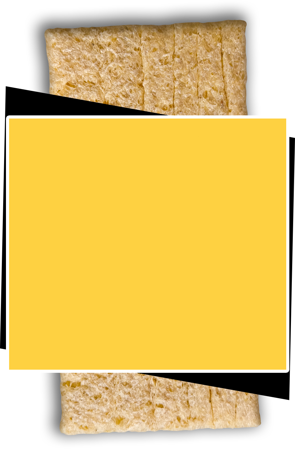 One slice of maszfita crispbread with a yellow square overlay